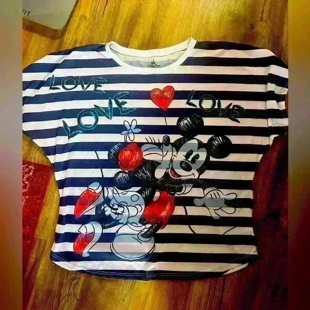 Disney Parks Authentic Original Mickey Mouse Tee. Girls XXL. Good condition. - Picture 4 of 9